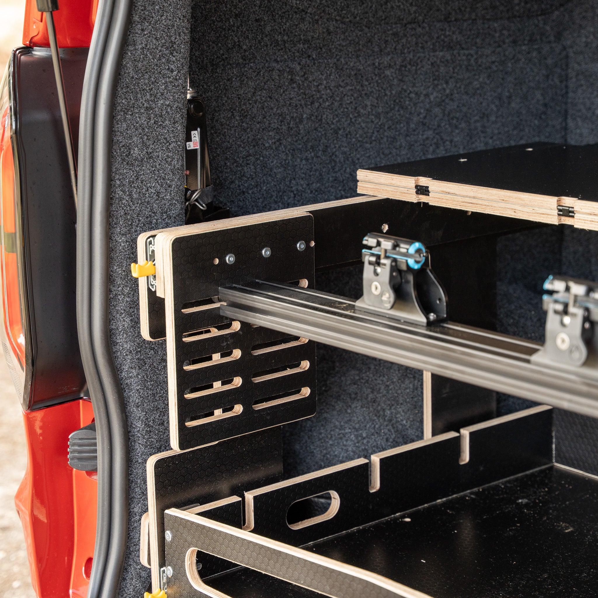 KombiBuilt Modular Van Drawer System – VW T7 &amp; Ford Transit Custom (2024+)