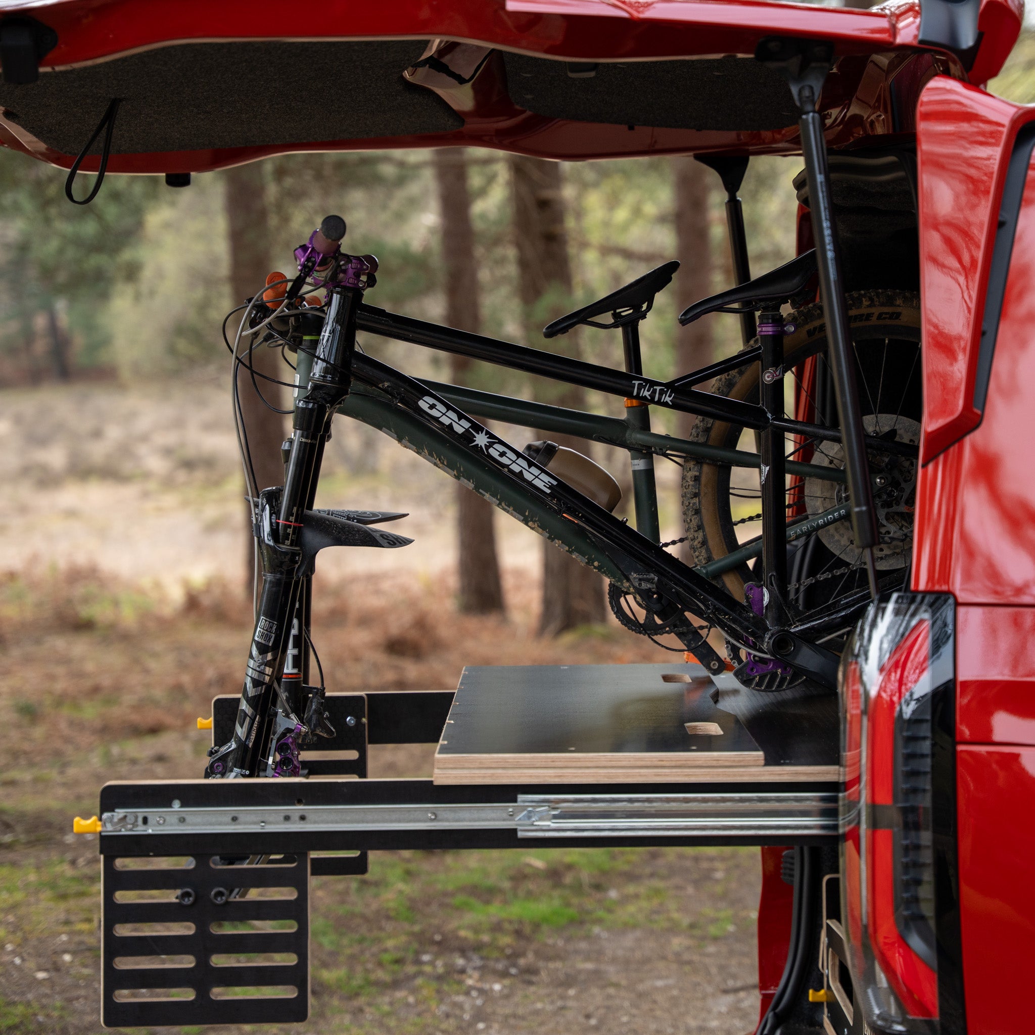 KombiBuilt Modular Van Drawer System – VW T7 &amp; Ford Transit Custom (2024+)